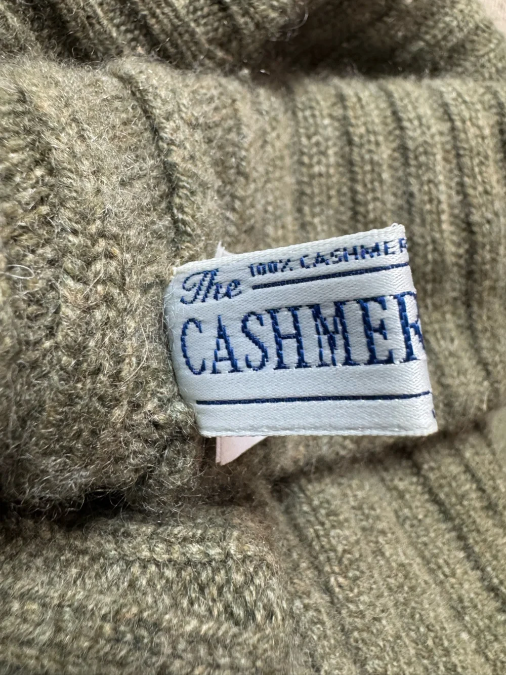 The Cashmere Store of Scotland excellent no